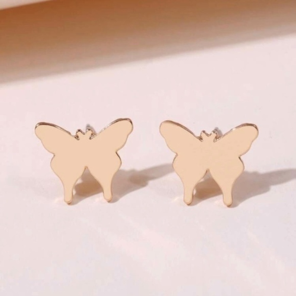 3/$30 💛 Butterfly Stud Earrings